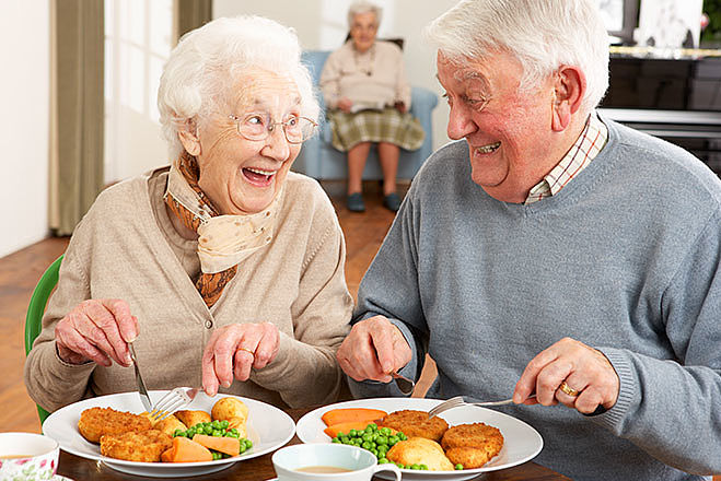 Mit Essen auf Rädern versorgt das DRK jeden Tag 170.000 Menschen.