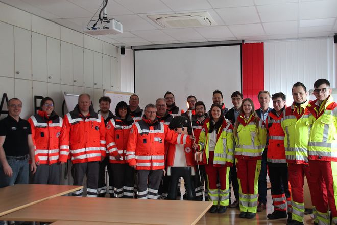 Fackelübergabe an die Rettungsdienstschule Gelnhausen