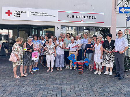 Feierliche Eröffnung des DRK-Kleiderladens in Bad Soden
