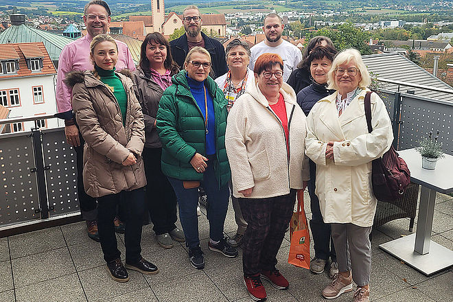 Ehrenamtliche des DRK-Besuchsdienstes informieren sich